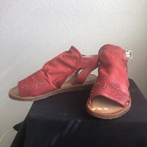 Miz Mooz - FiFi Sandal in color SCARLET - NEW IN ORIGINAL BOX